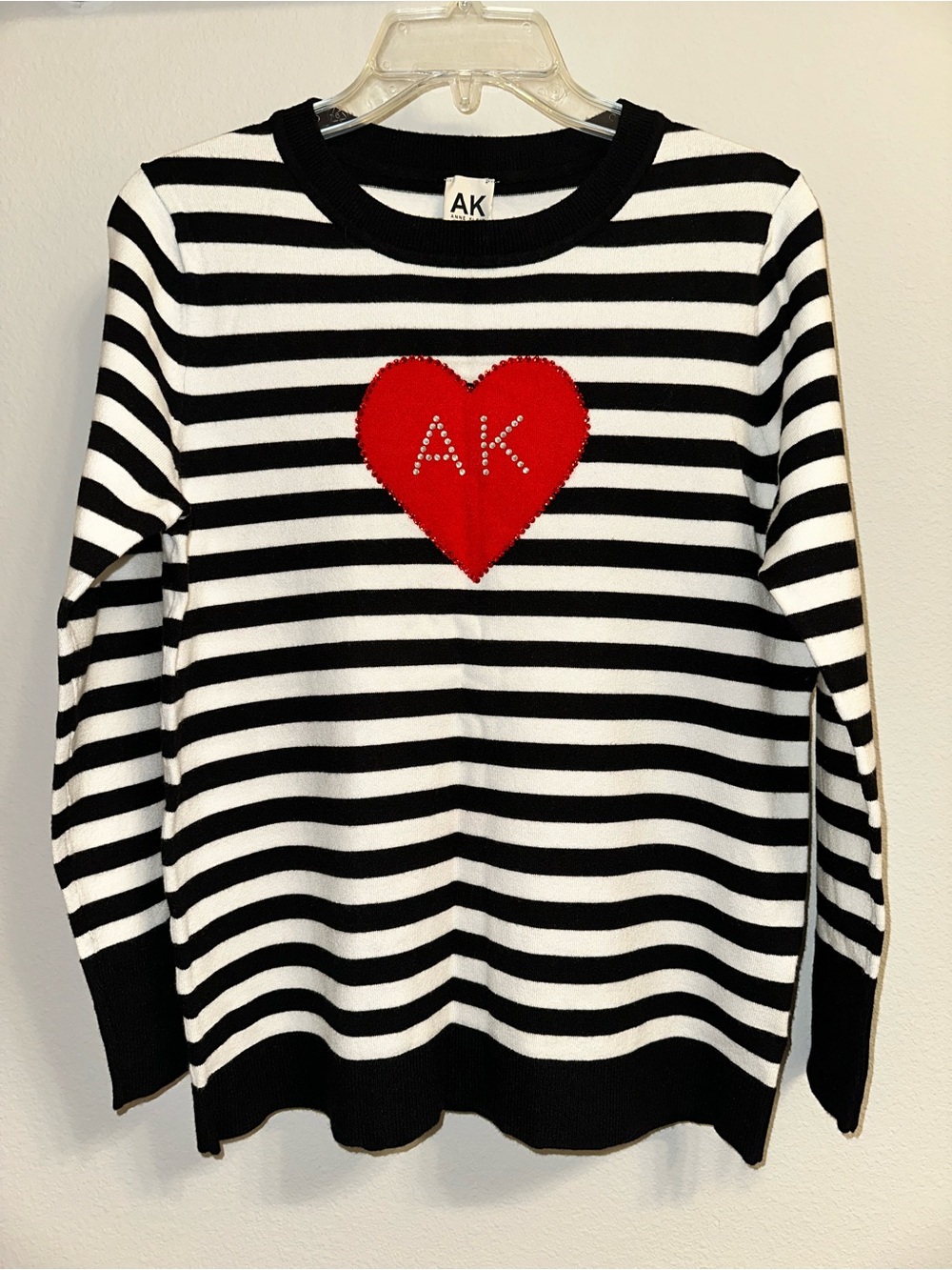 NWT Anne Klein Black & White Striped Crewneck Sweater with Red Heart size M